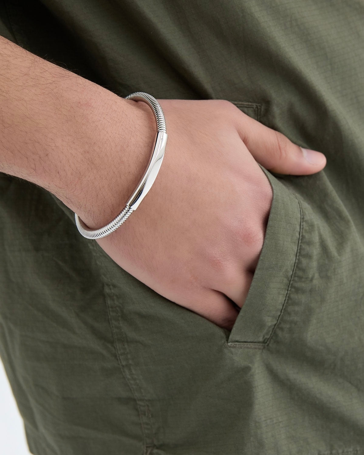 Elegantes Armband/Armreif für Herren