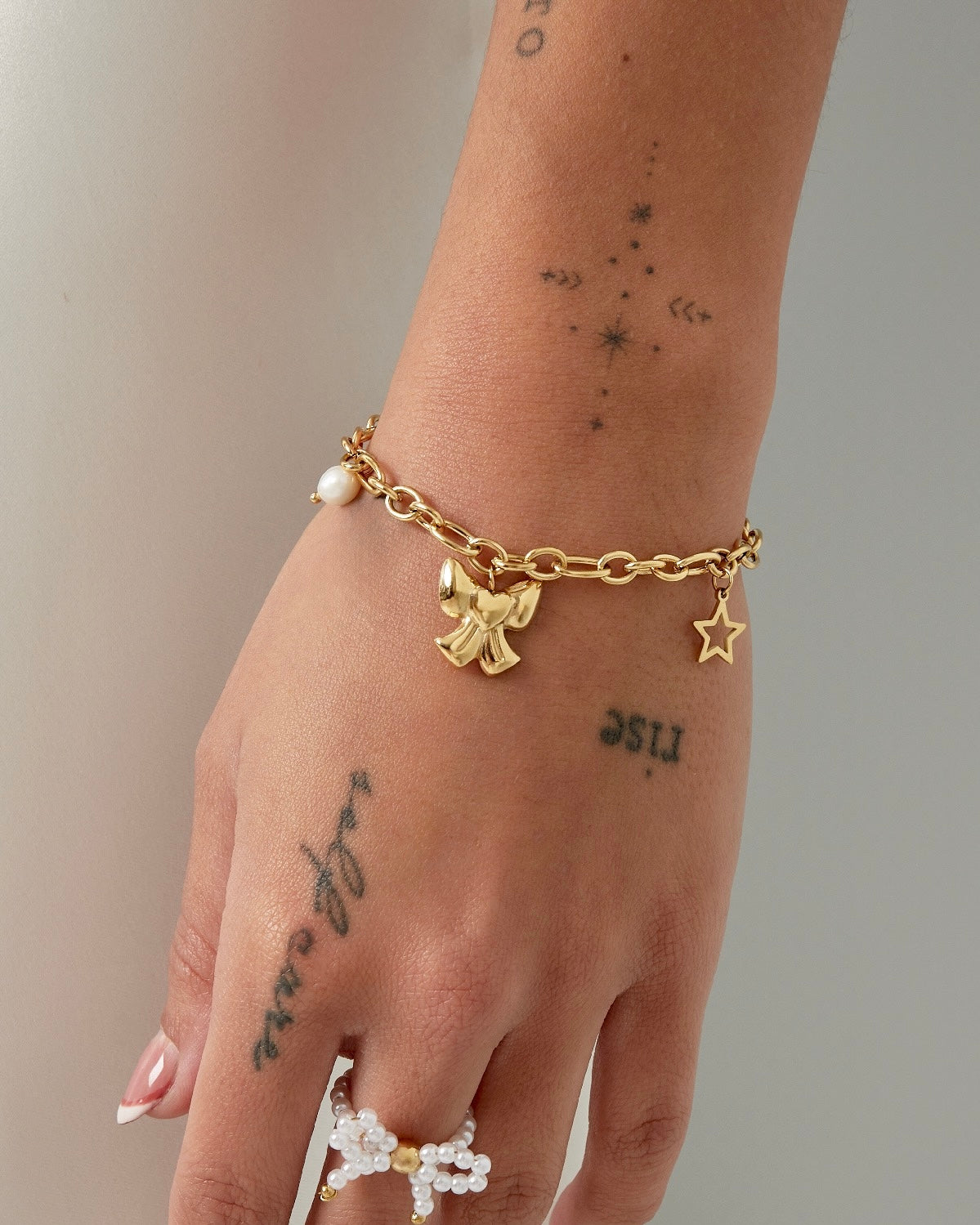 Cute Armband mit Schleife
- Silber