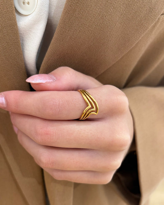 V- Welle Ring - Gold