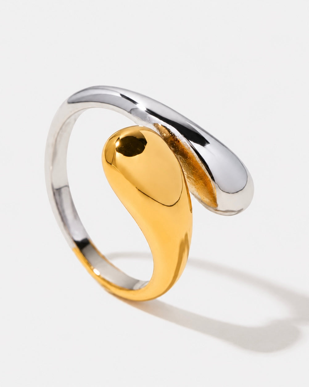 Bicolor Flow Ring