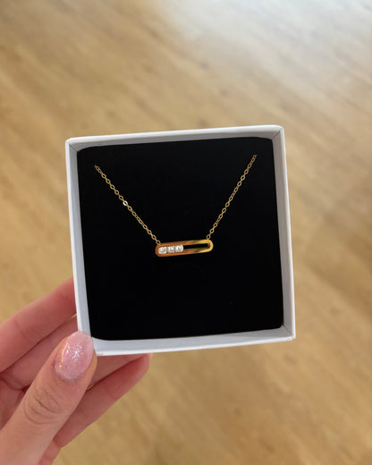 Elegante Kette mit beweglichen Steinen