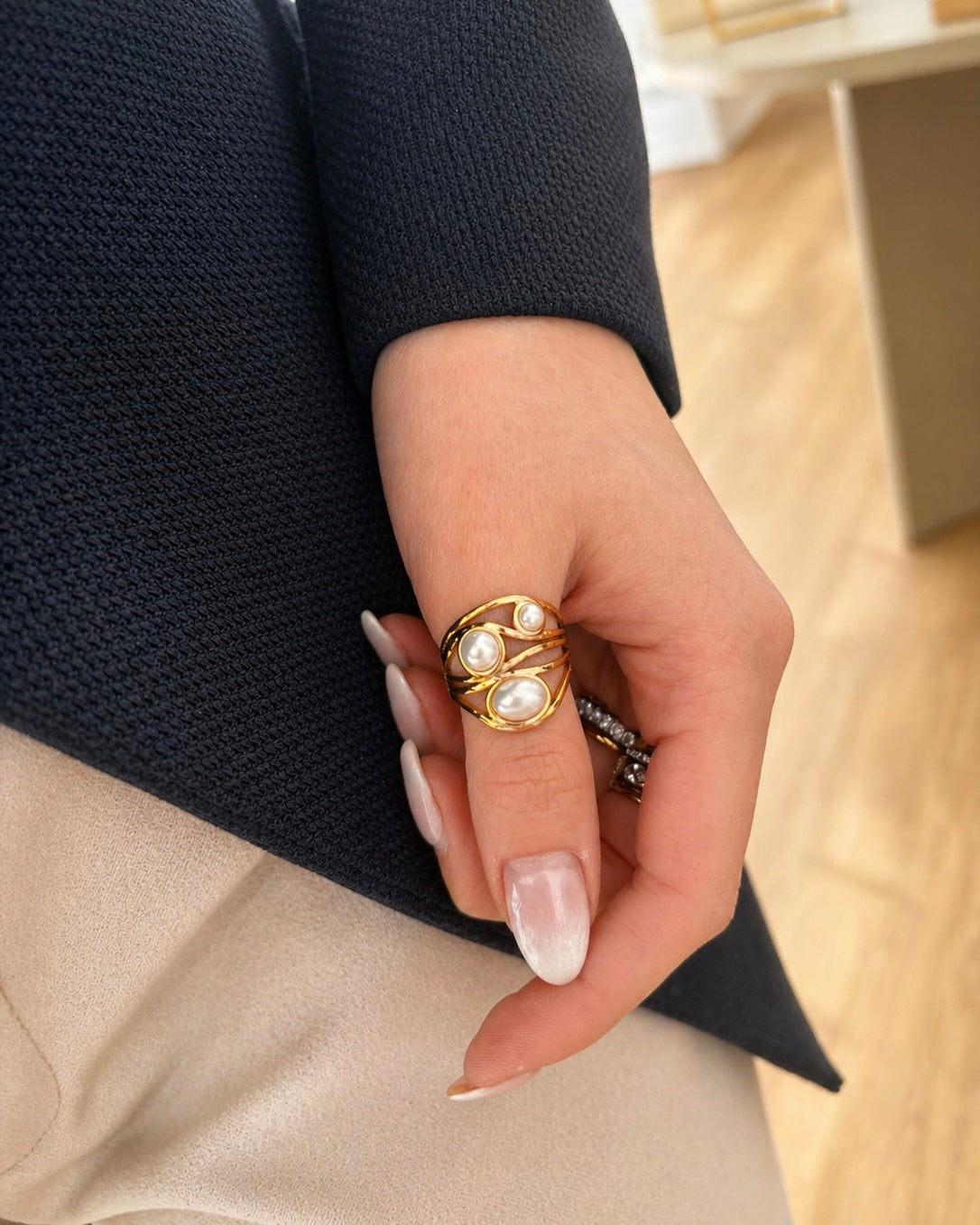 Goldener Chunky Pearl Ring