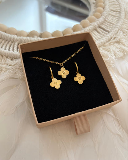 Kleeblatt mit Herz Set - Kette & Ohrringe